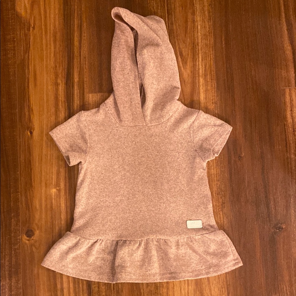 7 for all Mankind Melange Soft Pink Hoodie short sleeve with Ruffle Hem